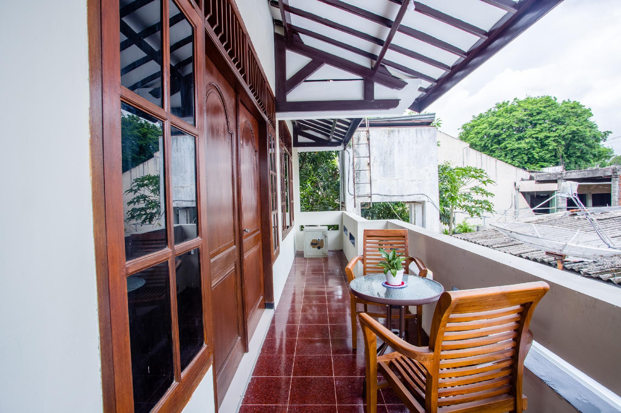 Safara Guesthouse Syariah Semarang Exterior foto